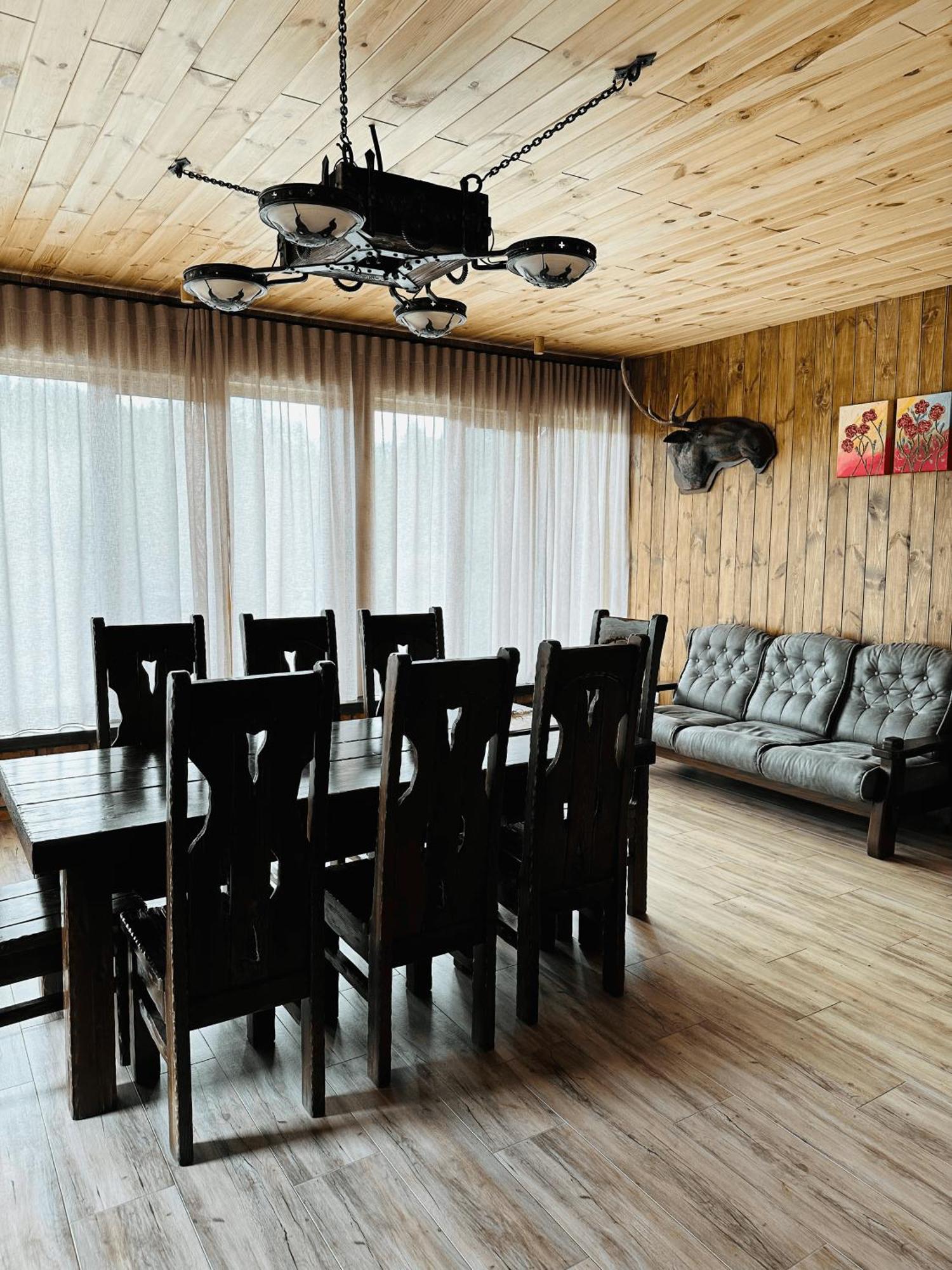 Фільварок Кмитів Hotel Velyki Kosharishcha Ngoại thất bức ảnh