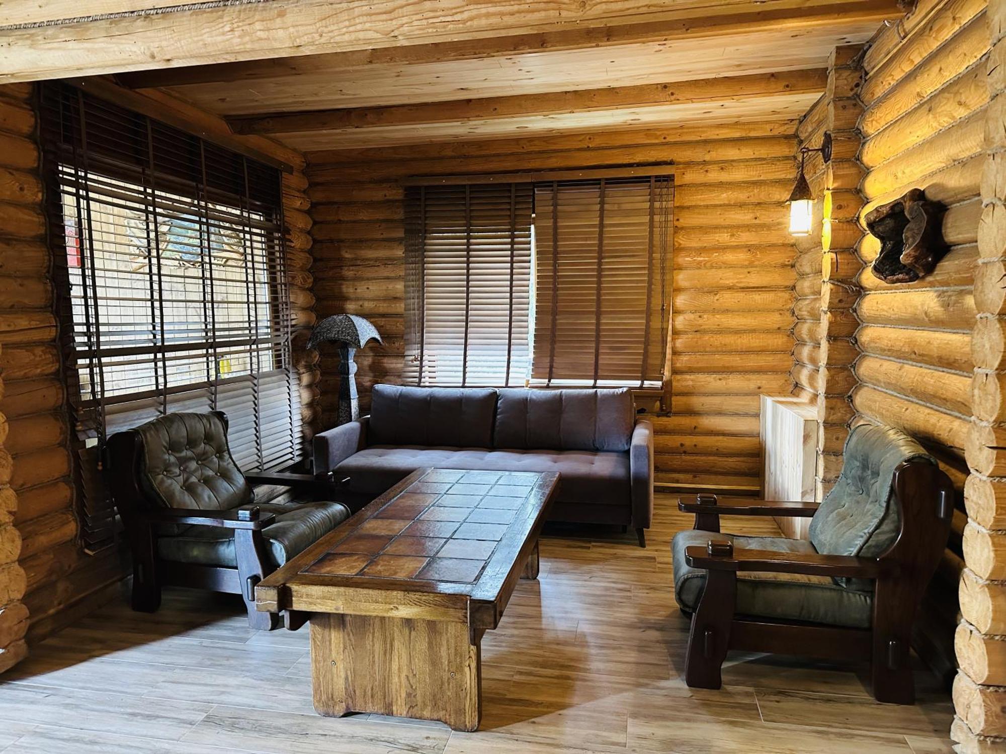 Фільварок Кмитів Hotel Velyki Kosharishcha Ngoại thất bức ảnh