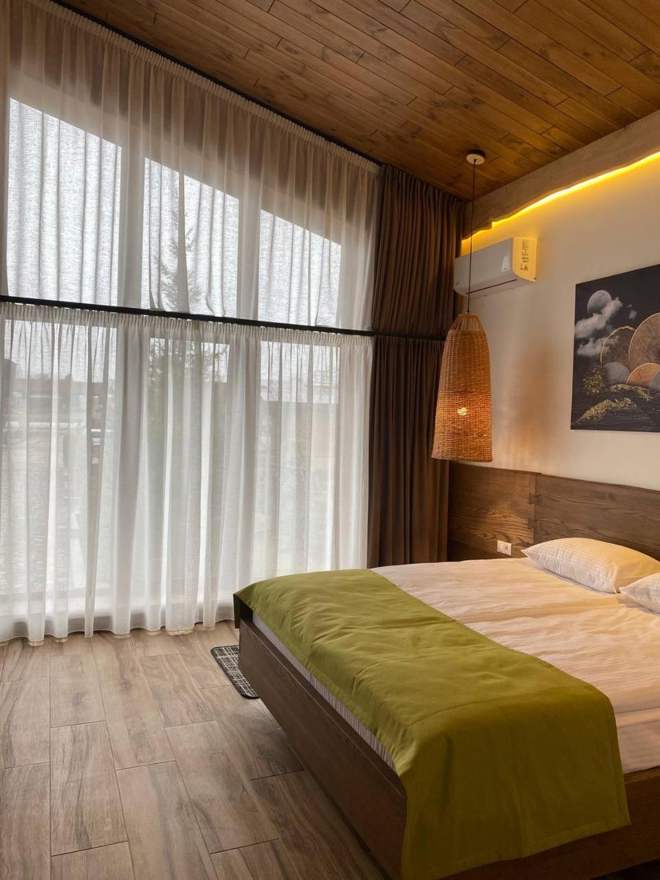Фільварок Кмитів Hotel Velyki Kosharishcha Ngoại thất bức ảnh